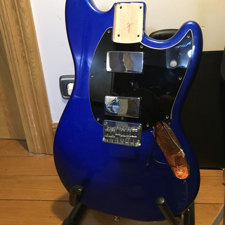 Squier Bullet Mustang - trying out the new pickguard